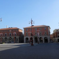 Palazzo Serughi, vista da Piazza Saffi