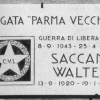 Lapide posta in via Rismondo in ricordo  di Walter Saccani, caduto il 25 aprile 1945