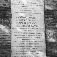 Lapide dedicata ai martiri di Brescello (17 settembre 1944).