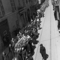 Dopo la Liberazione: uno dei tanti funerali partigiani