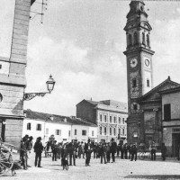 Piazza del Municipio nel corso dell'Ottocento.