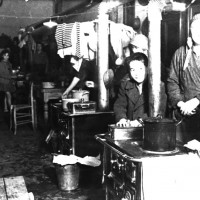 Alcuni dei tanti sfollati a Bologna durante la guerra
