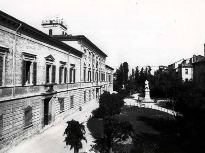 Ex Liceo Ginnasio “Vincenzo Monti” (oggi Biblioteca Malatestiana)